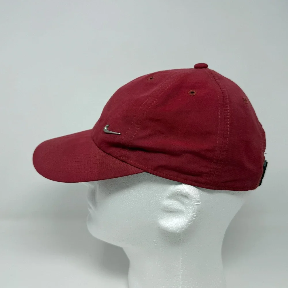 Nike Heritage86 Adjustable Hat Red Metallic Swoosh Cap 405043-618 One Size‎ Mens